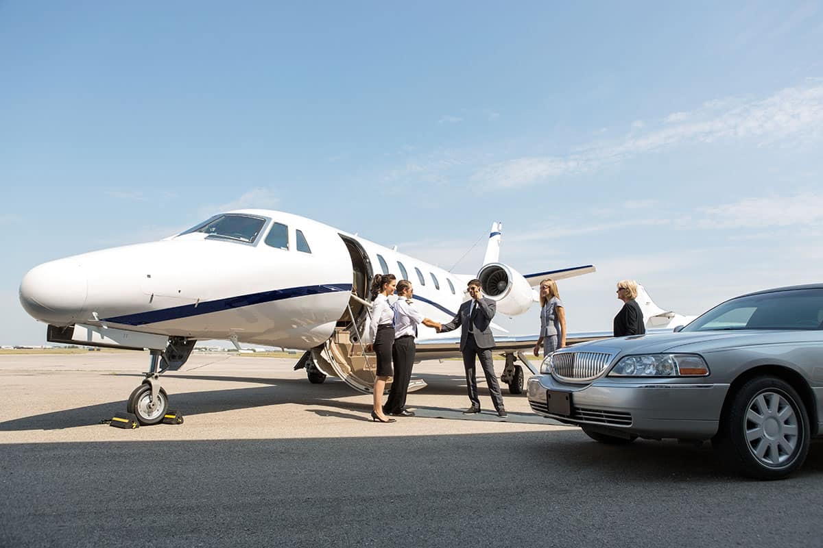 The Benefits of Air Charter vs Commercial Air Services: How AERgO